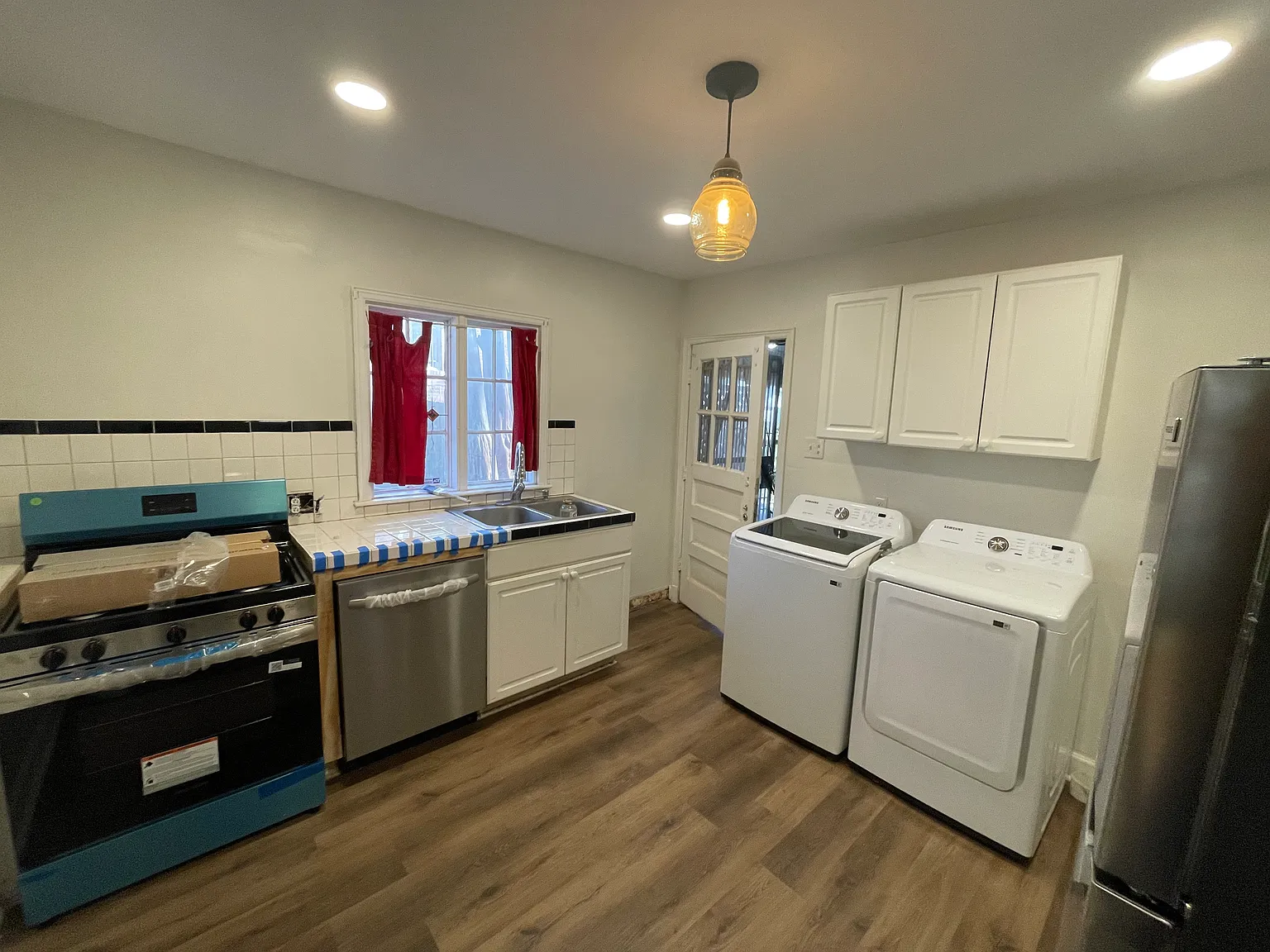 2713 Central Ave — Photo 3