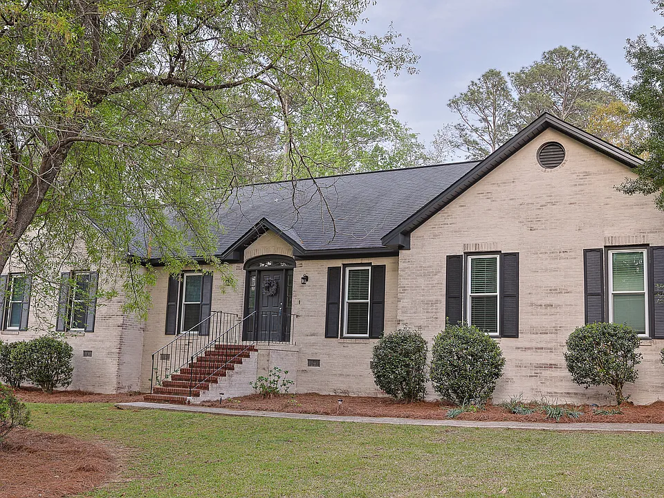 104 Saint Thomas Pl