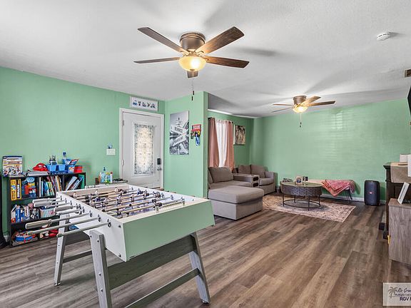3rd image of 302 W 3rd St