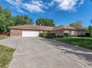 92 Beacon Hill Dr, Dayton, OH 45440