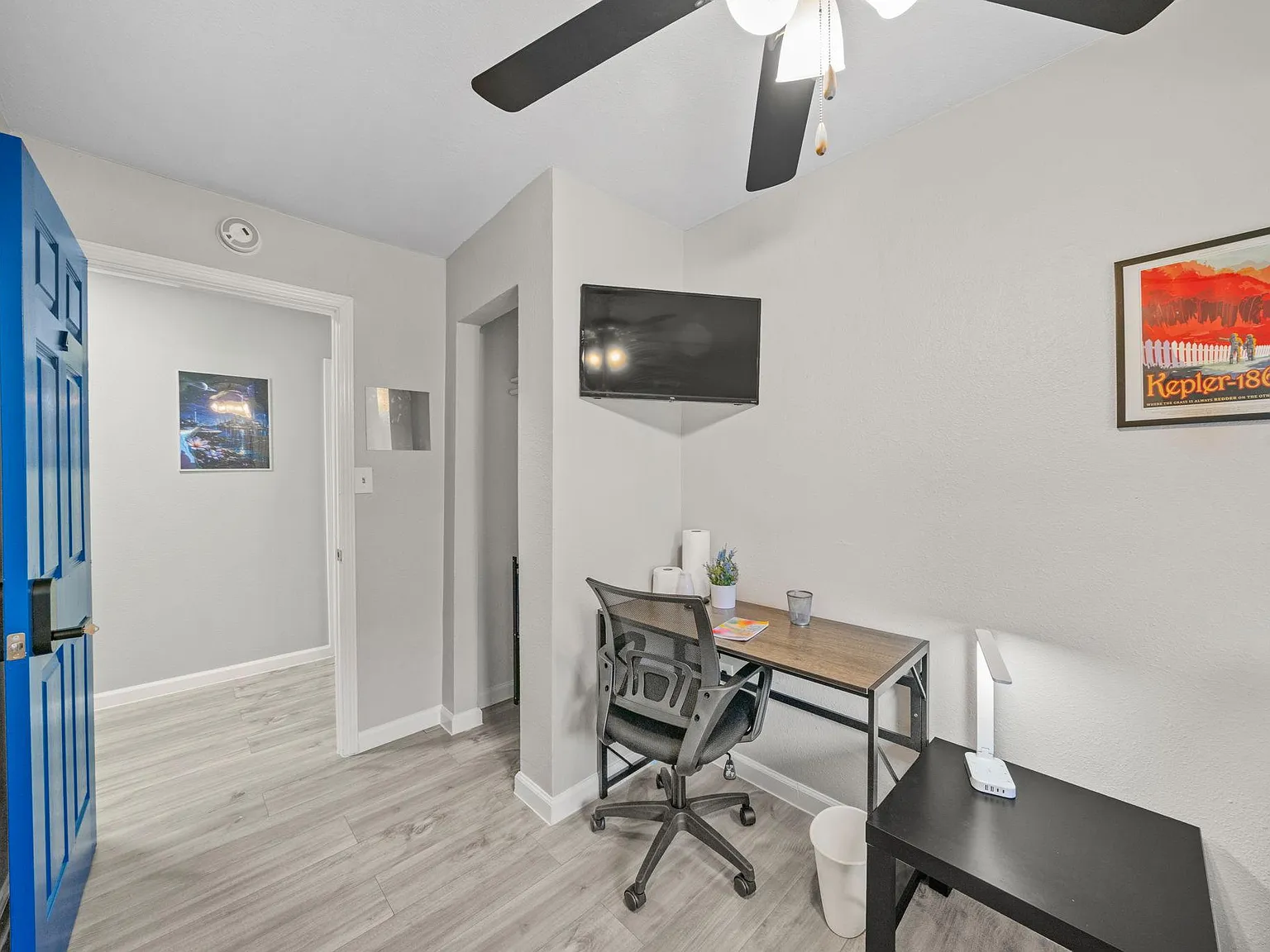 4 bed, 3.0 bath, 1728 sqft, $797 — Photo 2