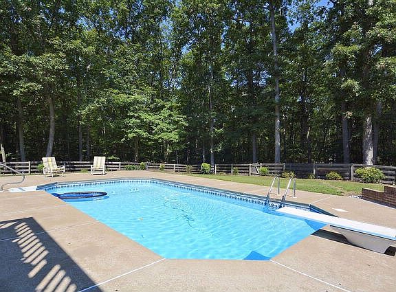 2nd image of 9810 Quail Run Ct