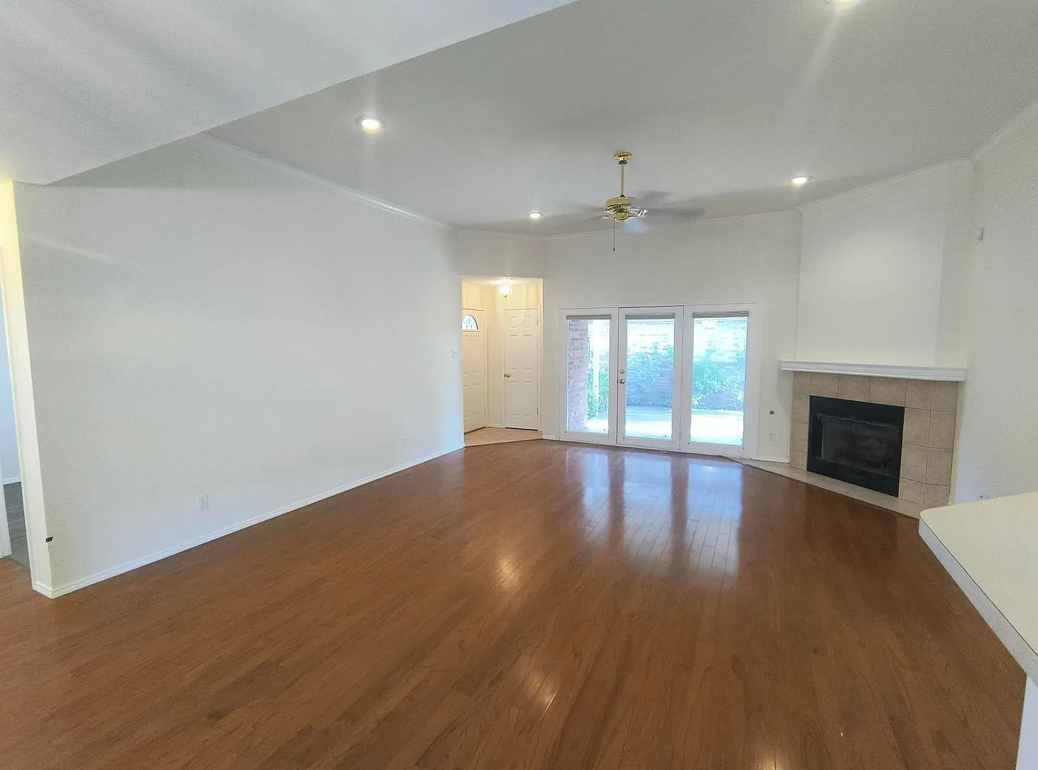 Beautiful And Spacious 3 Bedroom, 2 Bath Home In Twin Oaks, Available Soon! — Photo 4