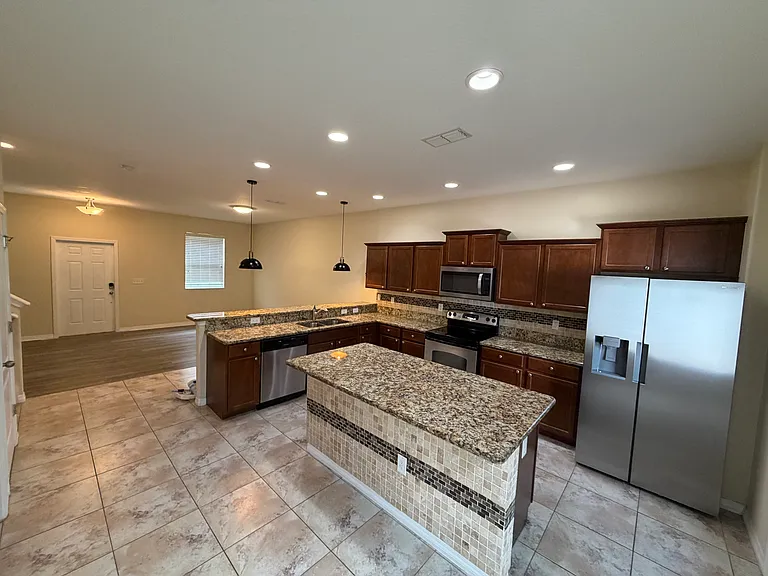 5444 New Independence Pkwy — Photo 2