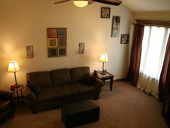 4th image of 822 NW Cedar Ln