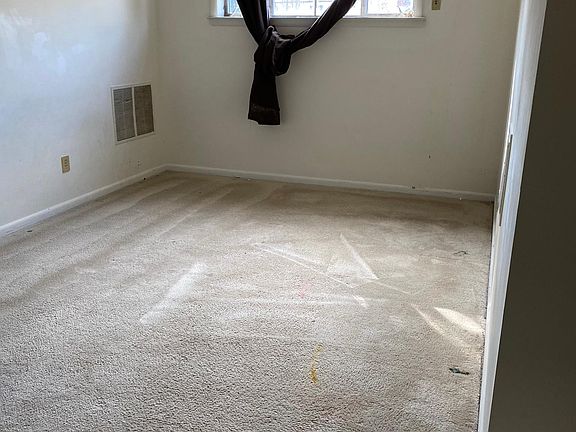 5th image of 4809 Bradford Dr
