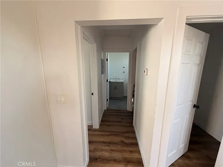 5472 N Mountain View Ave — Photo 5