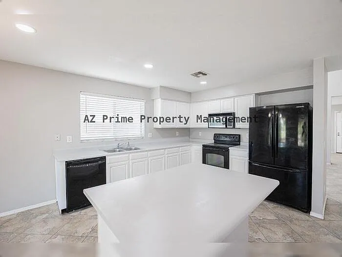 2913 W Fremont Rd — Photo 11