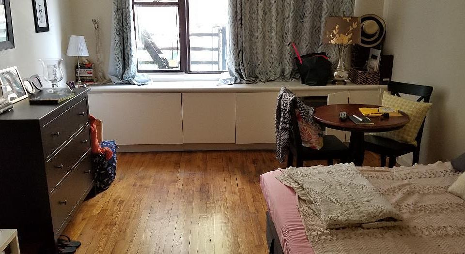 2nd image of 332 E 73rd St APT 2A