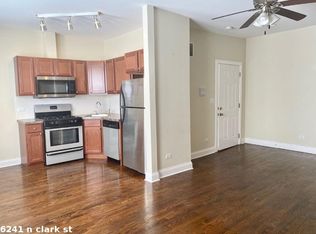 6241 N Clark St #926, Chicago, IL 60660