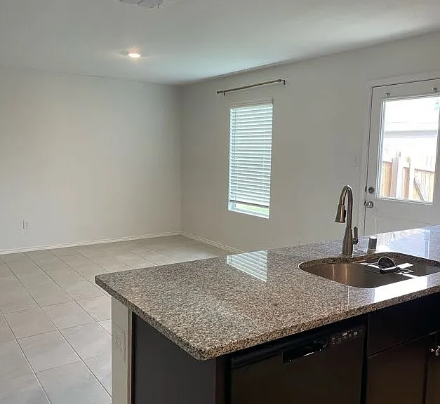 2800 Slatewood Dr — Photo 13