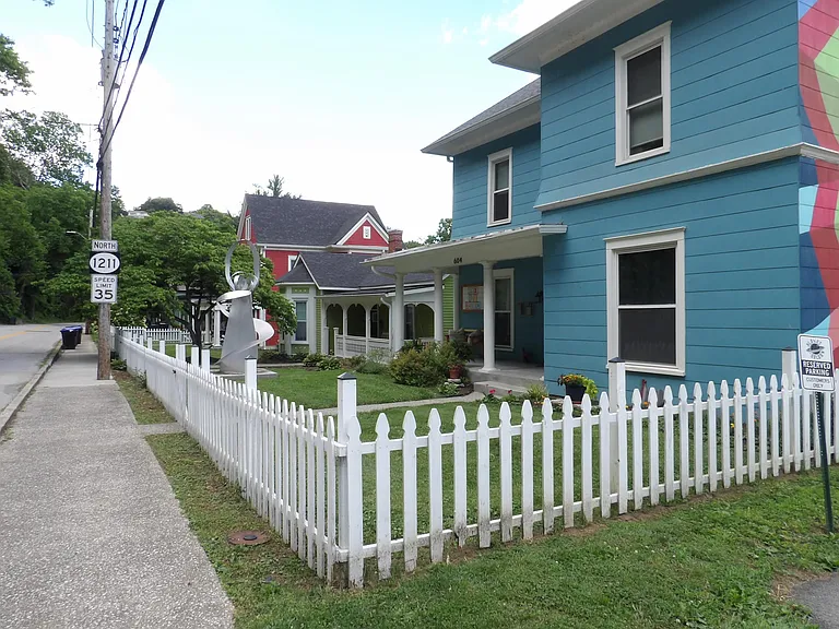 604 Taylor Ave #2 — Photo 2