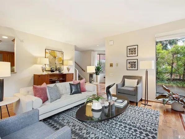 550 Davis St Unit 14, San Francisco, CA 94111