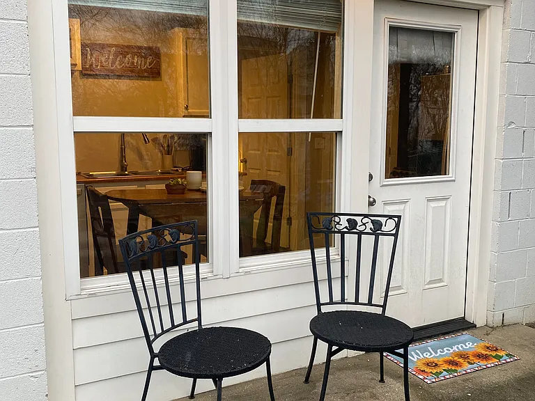 926 Archer St — Photo 28