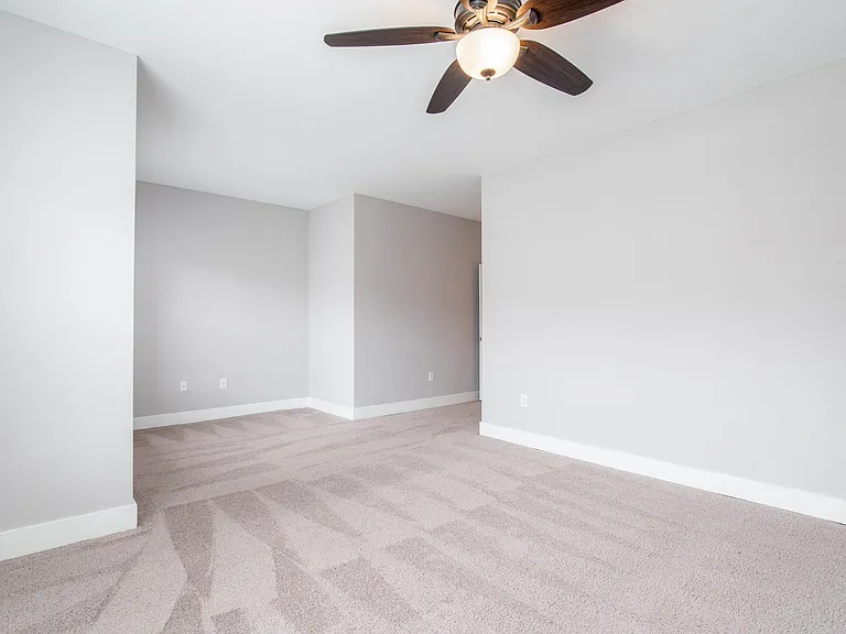 463 Columbus Ave — Photo 58