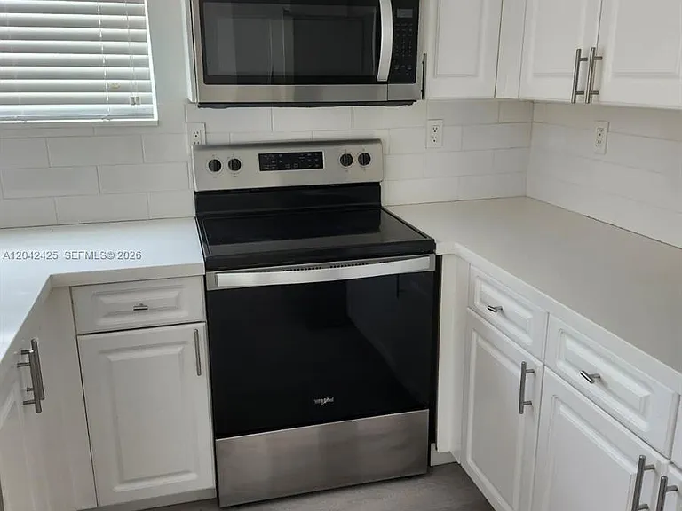 5245 NW 112th Ave #8 — Photo 6