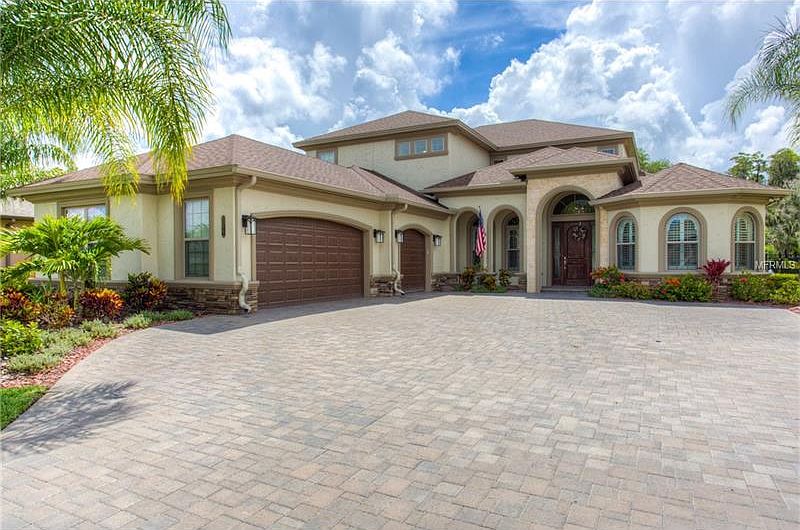 1st image of 4832 Lago Vista Cir