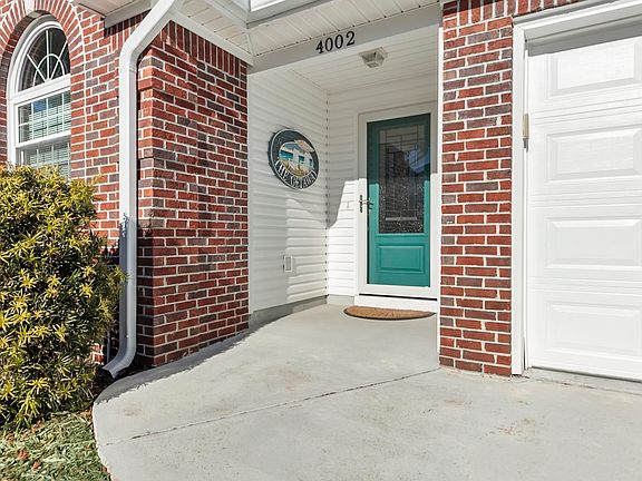 3rd image of 4002 Acorn Way