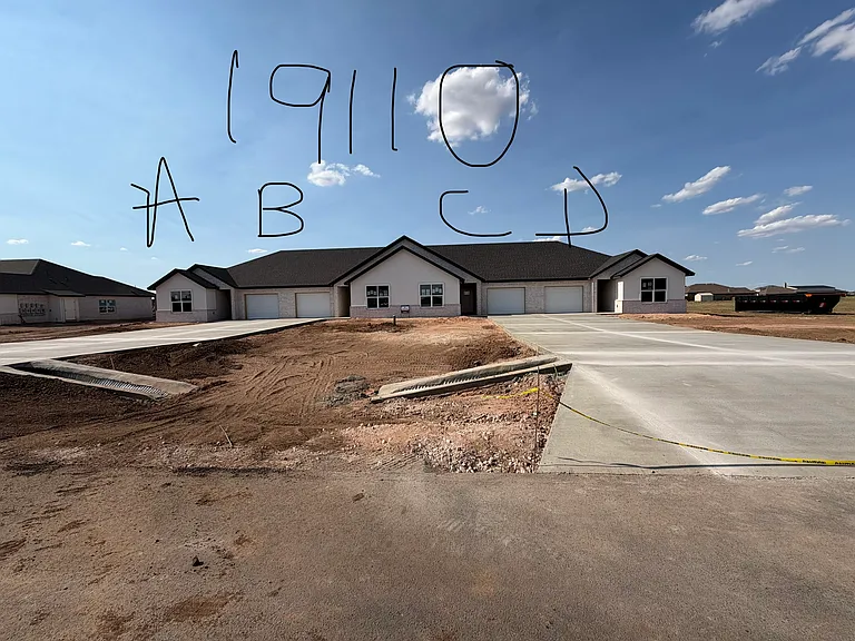 19150 Sierra Madre Dr — Photo 3