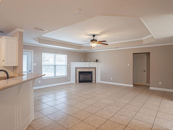 3rd image of 69 Lakeland Dr