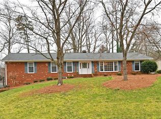 130 Aftonshire Ct, Winston Salem, NC 27104