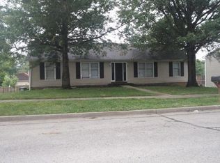 416 Woodview Dr #A, Lexington, KY 40515