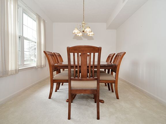 4th image of 6516 Smithfield Dr