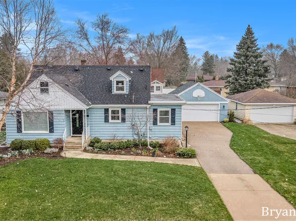 3925 Omaha St SW, Grandville, MI 49418