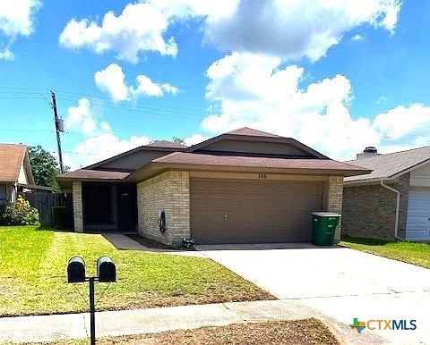 1st image of 308 Waterford Dr