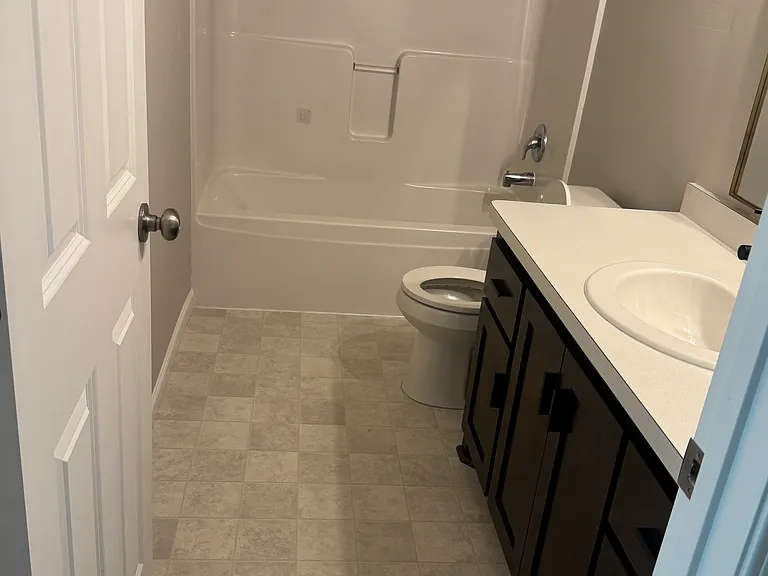 12188 Hupp St NE — Photo 6