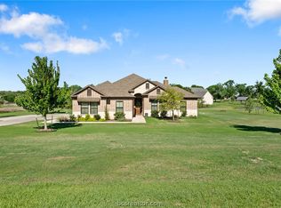 9695 Durham Rd, Iola, TX 77861