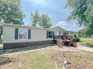 410 W Martin St, Cairo, MO 65239