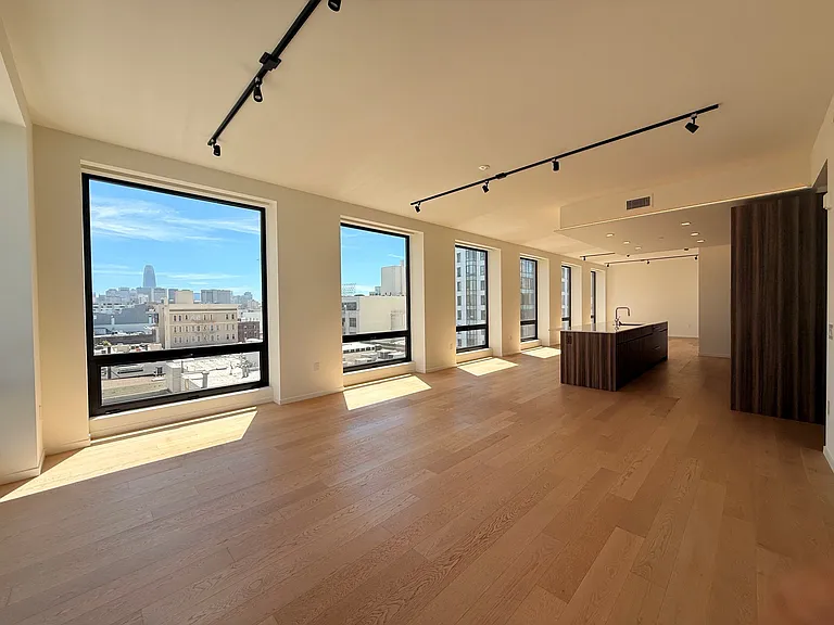 Living room/kitchen/dining