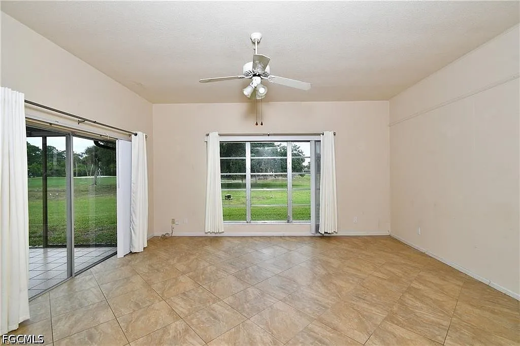 2 bed, 2.0 bath, 1208 sqft, $1,200 — Photo 4