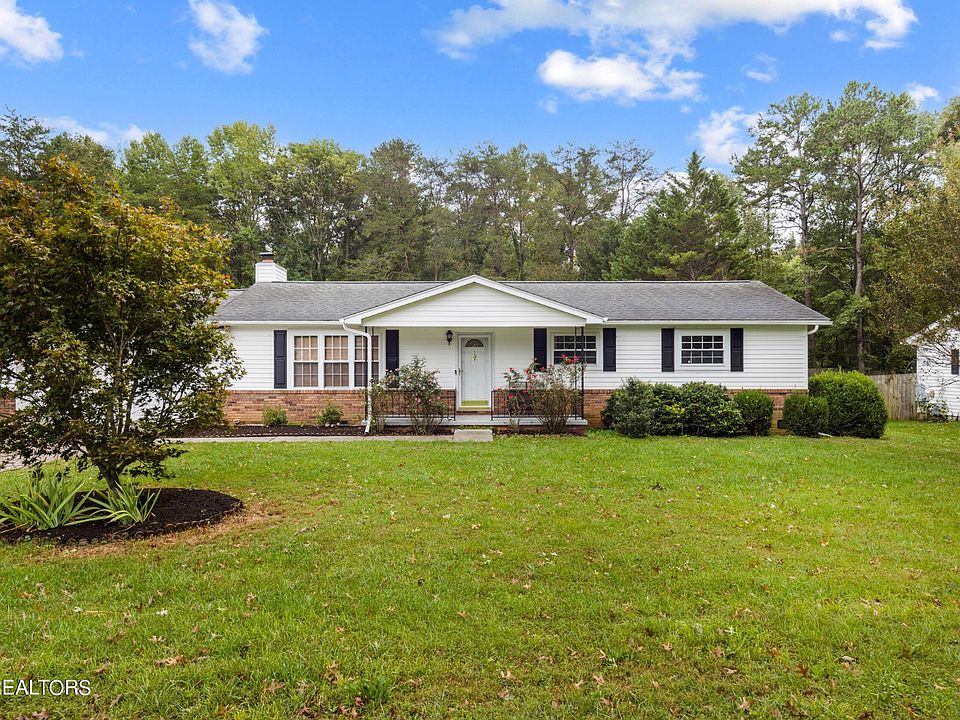1st image of 8014 Luscombe Dr