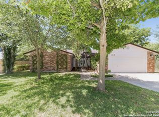 110 Valencia, Universal City, TX 78148