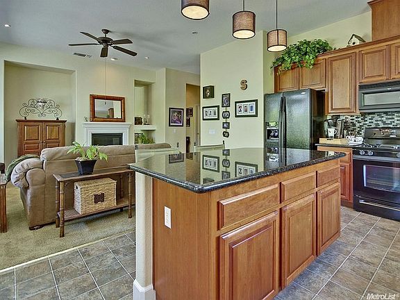 4th image of 7721 Briarberry Way