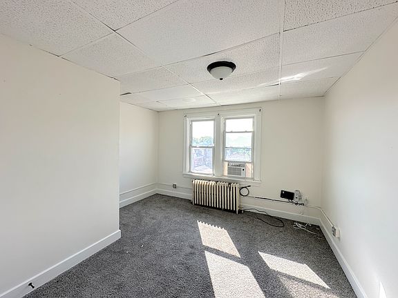 3rd image of 156 Brownsville Rd APT 1-2F