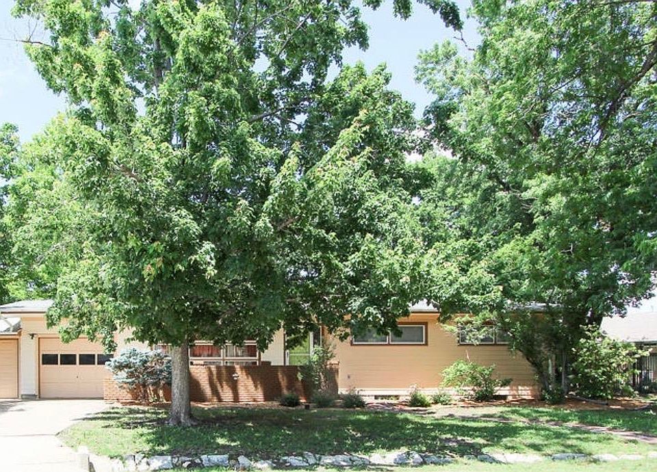 1st image of 4 Cedar Dr