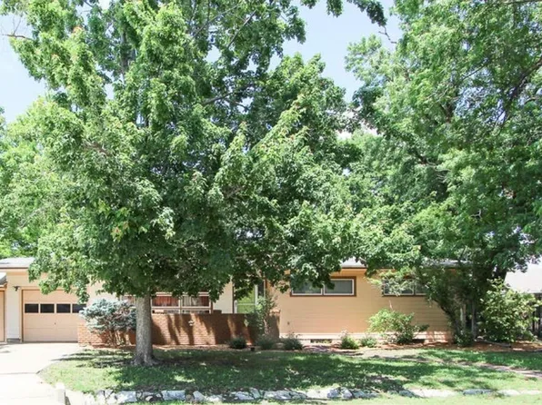 4 Cedar Dr, Newton, KS 67114