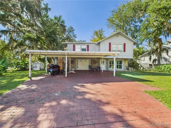11590 N Kayak Point, Inglis, FL 34449