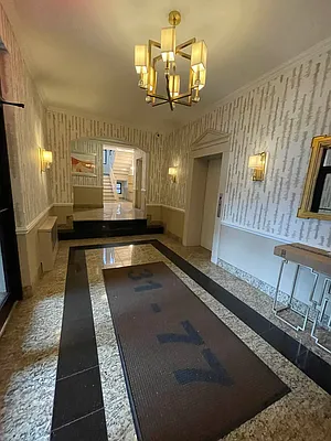 Rented by Metropolis International Realty Inc. | media 11