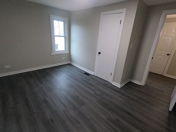 3rd image of 8800 S Exchange Ave