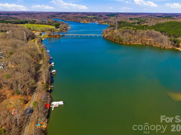 7710 Long Bay Pkwy #6, Catawba, NC 28609