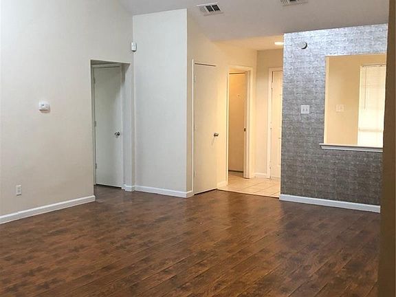 4th image of 2101 Verde Dr