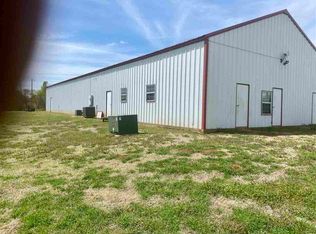 1005 S Main St, Carney, OK 74832