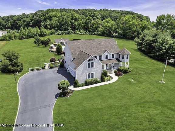 3rd image of 26 Battleground Rd