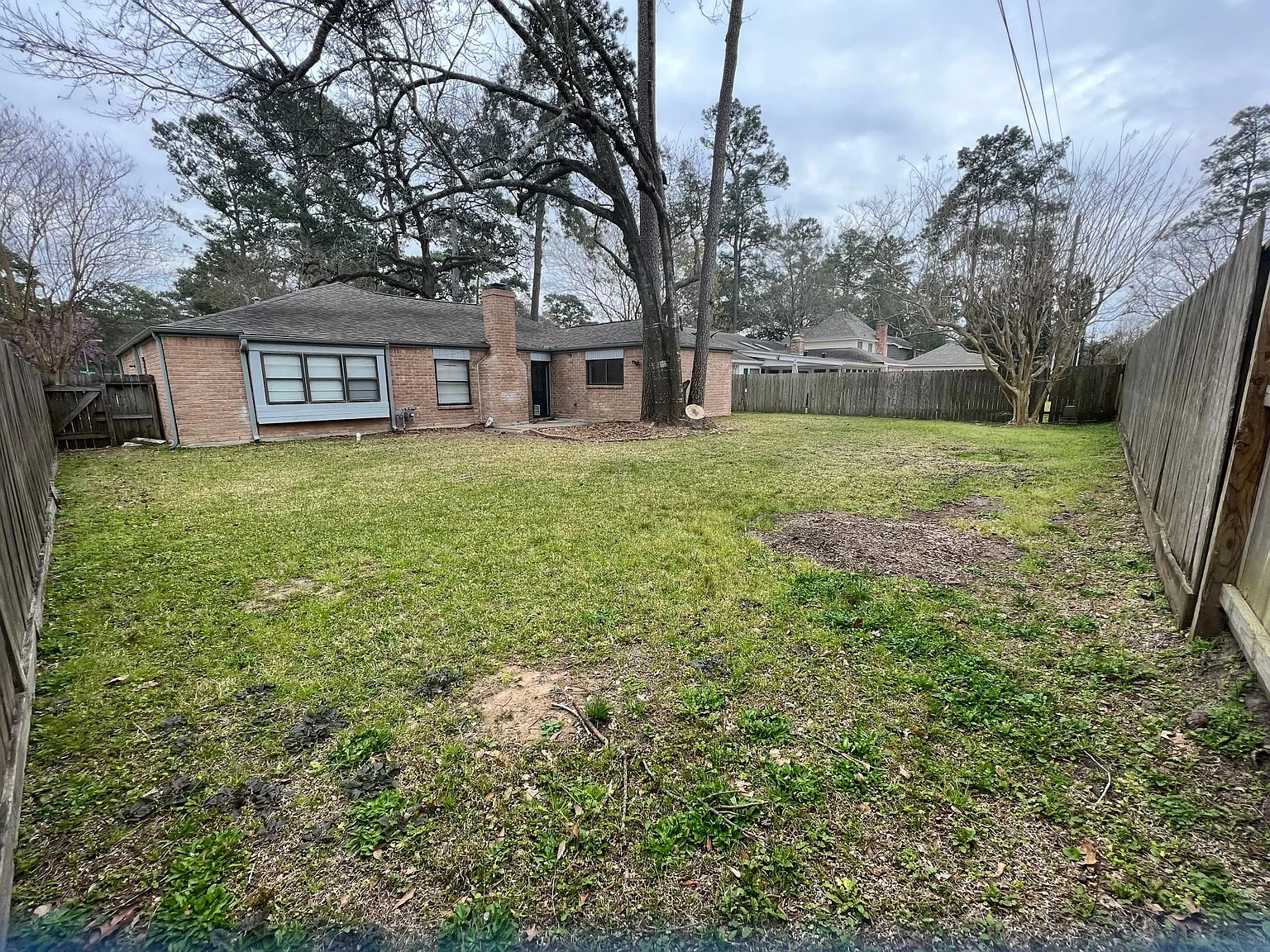 14715 Spring Lake Dr — Photo 4