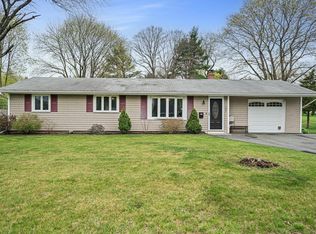 105 E Boscobel St, Braintree, MA 02184