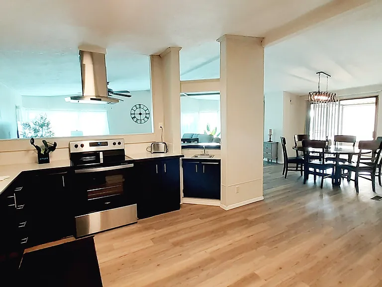 E Cochise Pl — Photo 1